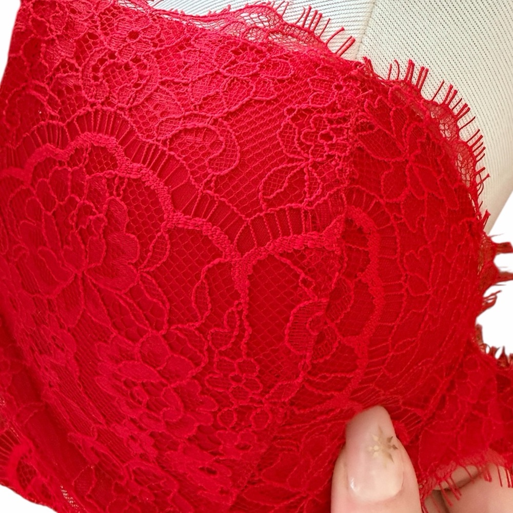 VICTORIA’S SECRET Red Lace Dream Angels Push-Up Bra - Picture 6 of 7